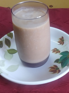 કાજુ-ખજૂર મિલ્ક શેક (Kaju Khajoor Milkshake Recipe In Gujarati) રેસીપી મુખ્ય ફોટો
