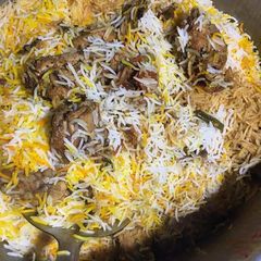A picture of Chicken Biryani.