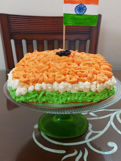 A picture of Tricolour Bread Cake.