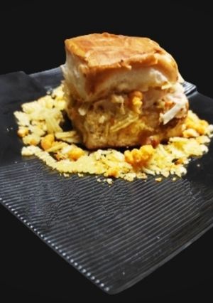 A picture of Mayo pav with crunch.