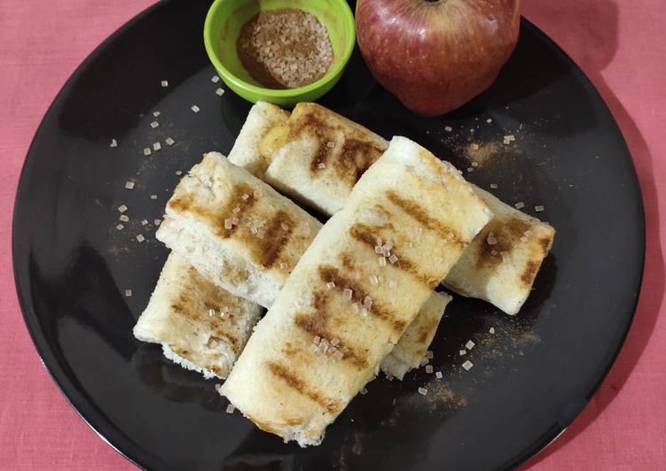 Recipe of Speedy Apple cinnamon bread rolls