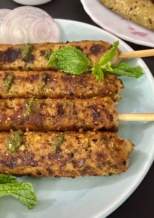 A picture of Chicken Seekh Kabab.