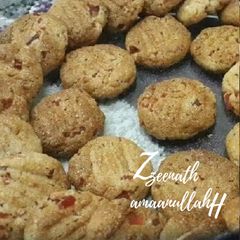 A picture of Tutti Frutti Biscuits.
