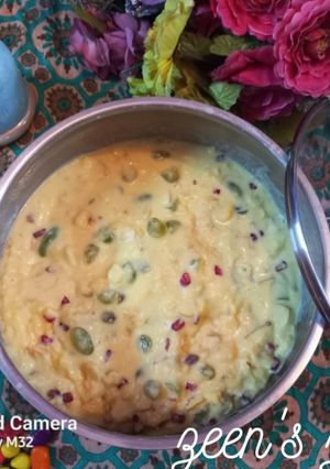 A picture of Mix Fresh Fruit Custard.
