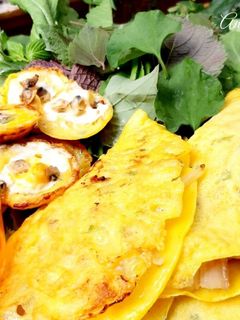 Hình của món Bánh xèo bánh khọt miền Nam.