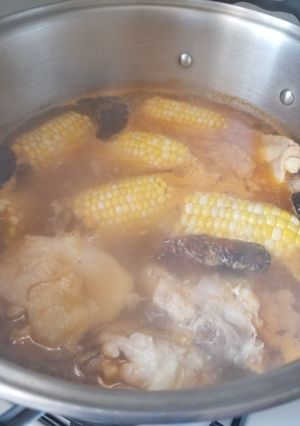 Una foto de Caldo Tlapeño a mi Estilo