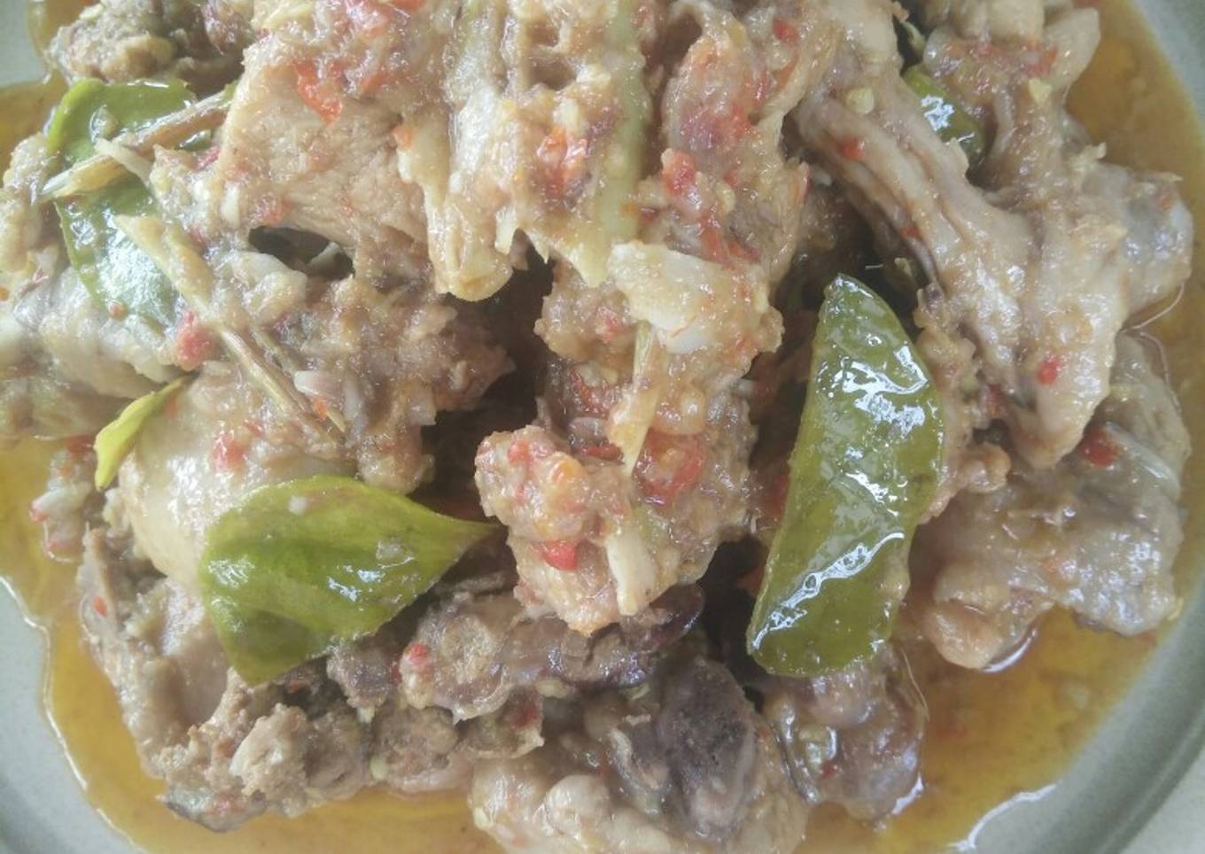 94.*ayam rica-rica*