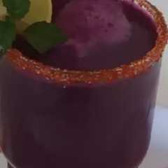 જાંબુ શોટ્સ (Jamun Shots Recipe In Gujarati) રેસીપી મુખ્ય ફોટો