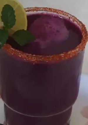 જાંબુ શોટ્સ (Jamun Shots Recipe In Gujarati) રેસીપી મુખ્ય ફોટો