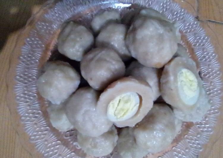 Bakso Ayam Isi Telur Puyuh