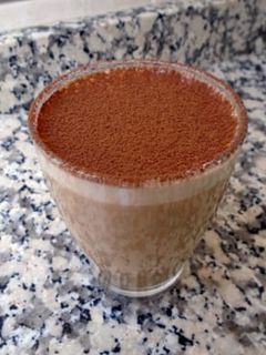 Una foto de Batido de turrón de Jijona y café