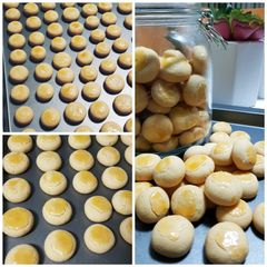 A picture of Peanut butter cookies.