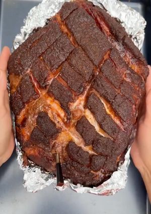 A picture of Kamado Joe Signature Pulled Pork.