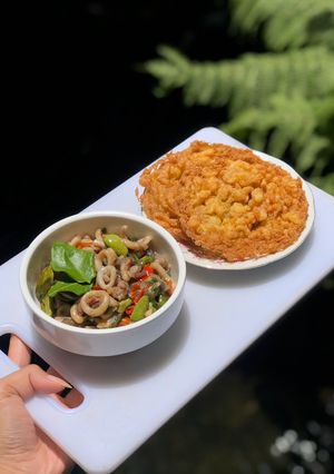 Foto resep Cumi pete asin pedas + telur crispy