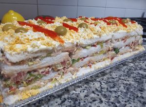 Foto principal de Pastel de atún con pan de molde