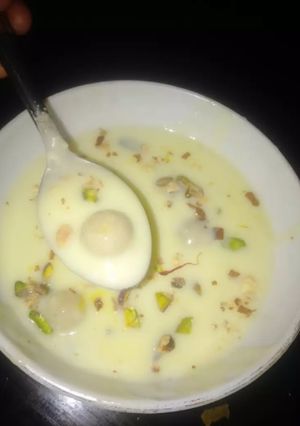 અંગુર રબડી (Angoor Rabdi Recipe In Gujarati) રેસીપી મુખ્ય ફોટો