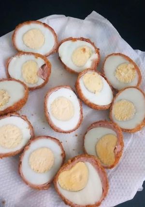 A picture of Scotch eggs.