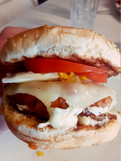 Φωτογραφία της συνταγής Υγιεινό burger με μπιφτέκι κοτόπουλου