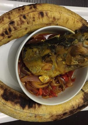 A picture of Bole with fish head.