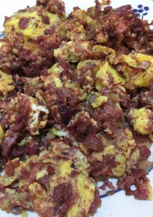 A picture of Corned Beef Omelette.