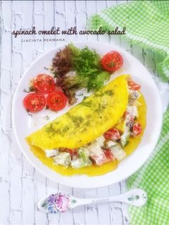 Foto resep Omelette and avocado salad