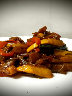 Una foto de Salteado de verduras en salsa de soya (soja)