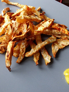 Una foto de Apio al horno estilo patatas fritas