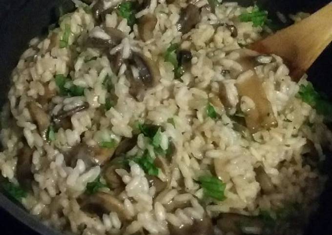 Simple Way to Make Homemade Mushroom Risotto