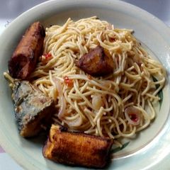 A picture of Onion Rings Stir Fried Spaghetti and Fried Plantain.