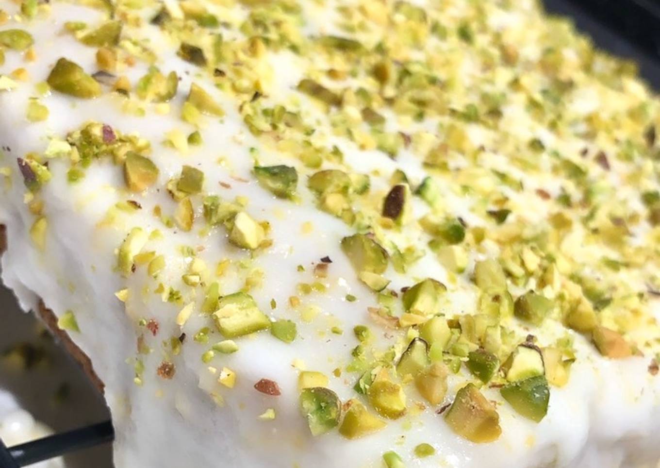 VEGAN Lemon and Pistachio Loaf