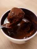 Mug cake fondant au chocolat rapide à faire