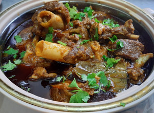 A picture of Traditional Mutton Curry.
