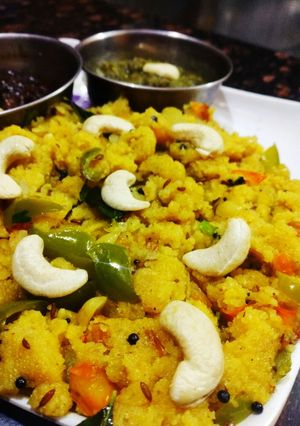 प्याज सूजी का उपमा (pyaz sooji ka upma recipe in Hindi) रेसिपी मुख्य फोटो