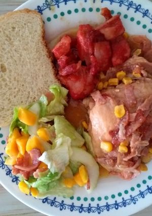 Una foto de Cena navideña