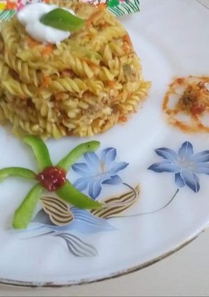 A picture of Chinez mecroni pasta.