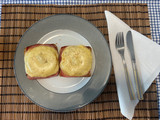 Tostada Hawaiana con queso de Raclette
