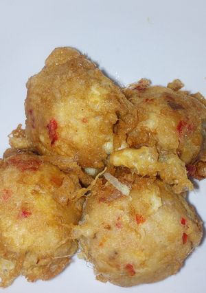 A picture of Yam Balls.