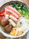 ก๋วยเตี๋ยวเส้นขนมจีน (ซานเซียนหมี่เสี้ยน/ 三鲜米线) อาหารจีน