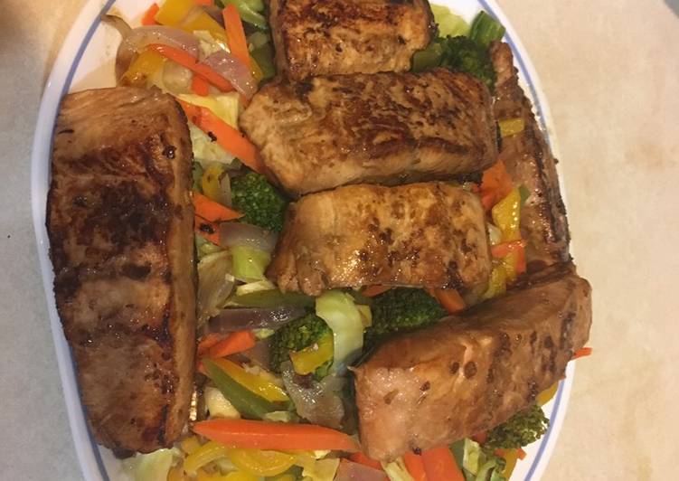 Recipe of Ultimate Asian Honey Soy Salmon w Steamed Vegetables