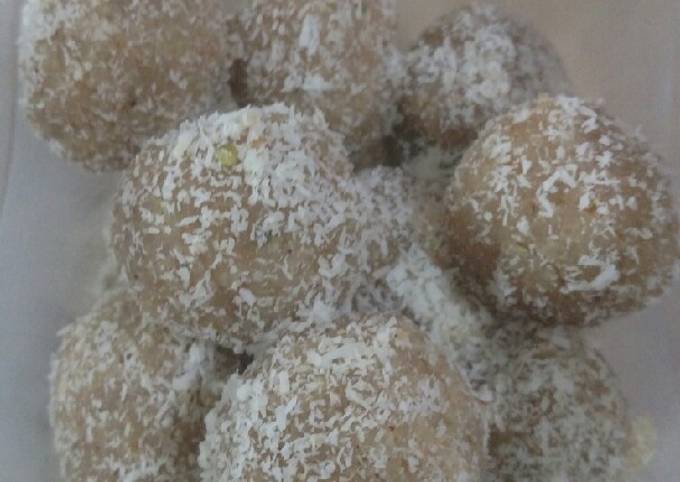 Recipe: Tasty Bread crumbs laddo