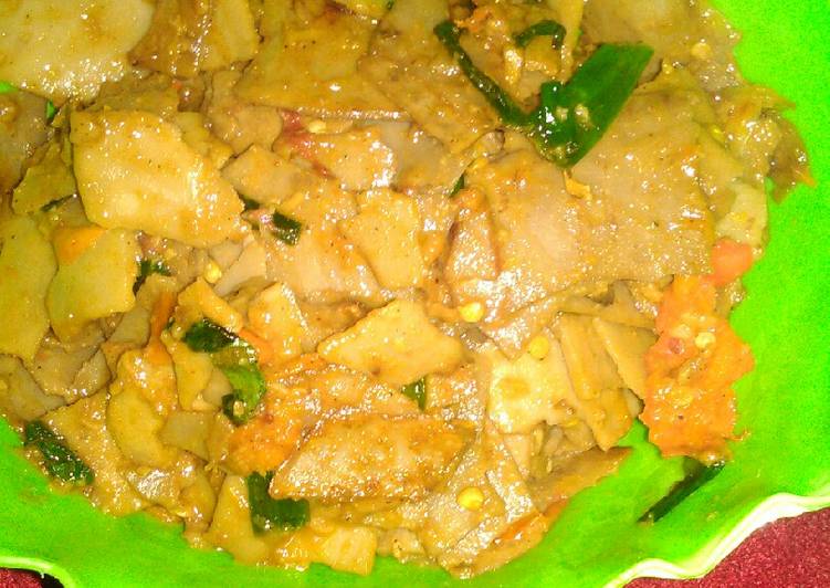 Bahan mengolah Menu sederhana.tumis kulit singkong, Bisa Manjain Lidah