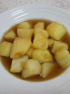 Una foto de 🇮🇸"Guarnición islandesa" de patatas caramelizadas vegana 🥔