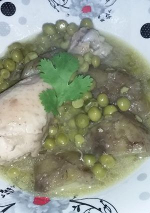 صورة لوصفة طاجين جلبانة (بازيلا) والقرنون