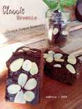 Classic Brownie adopsi dr (Triple Fudgie Brownie)