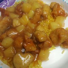 A picture of Pineapple Chicken the one Aryca likes.