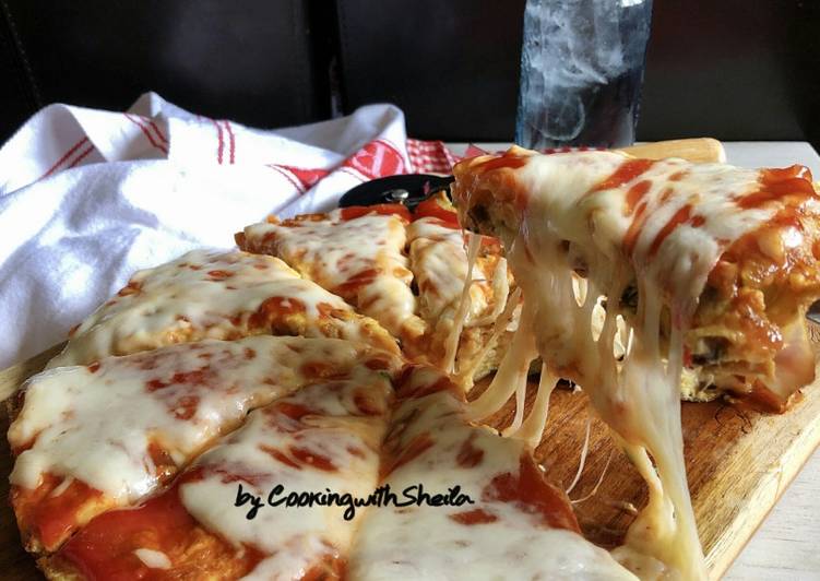 Bagaimana Membuat Pizza Mie (No Oven) yang Lezat