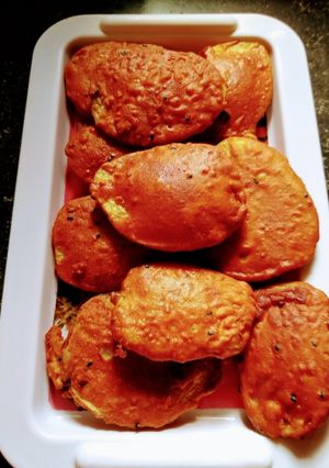 আলুর বড়া (Alur bora recipe in bengali) রেসিপির প্রধান ছবি
