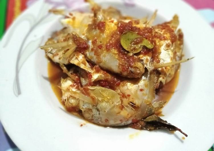 Siap Saji Balado ikan bawal putih Mantul Banget