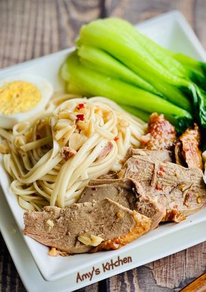 烤鴨拌麵 / 清冰箱料理 的食譜成品照片