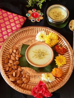 वरईची खीर (varaichi kheer recipe in marathi) रेसिपी चे मुख्य फोटो 